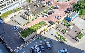 Квартира в Аркадії з гарним видом та повноцінною кухнею